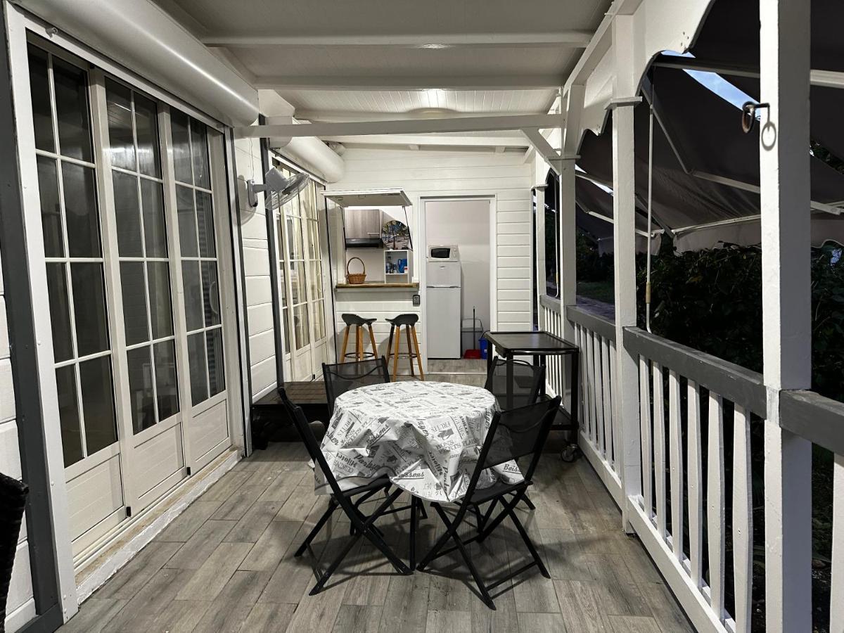 Le Cottage De Castaing Sur Plage Privee Sainte-Anne  Exterior foto